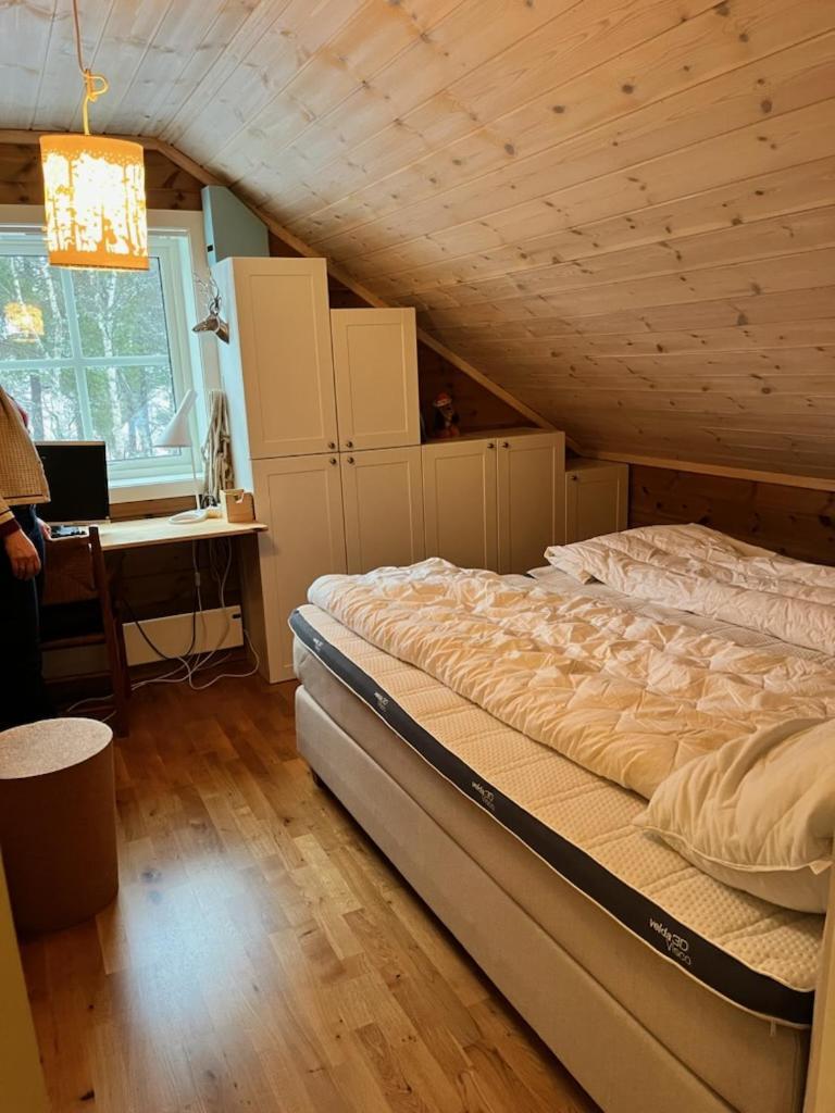 Three-Bedroom Holiday Cottage Tjorhom Eksteriør billede