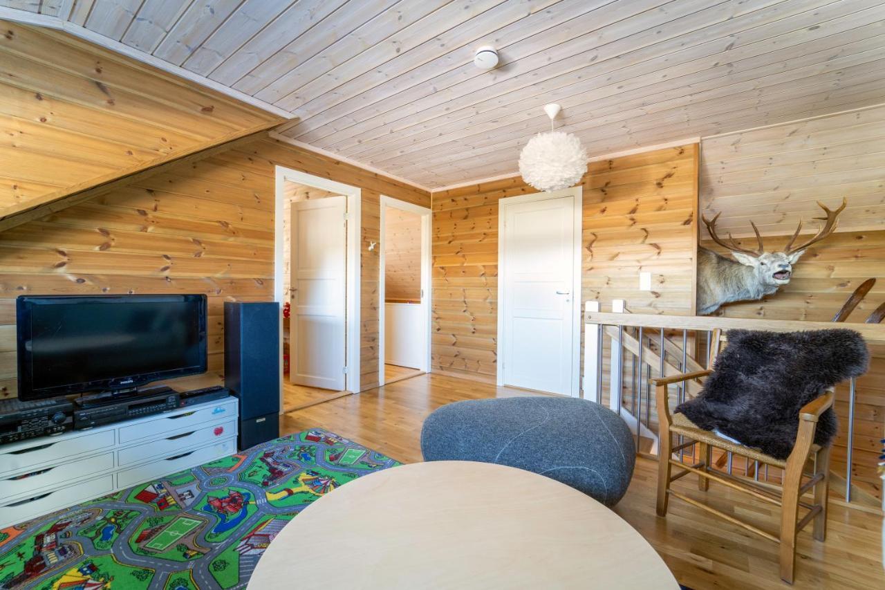 Three-Bedroom Holiday Cottage Tjorhom Eksteriør billede