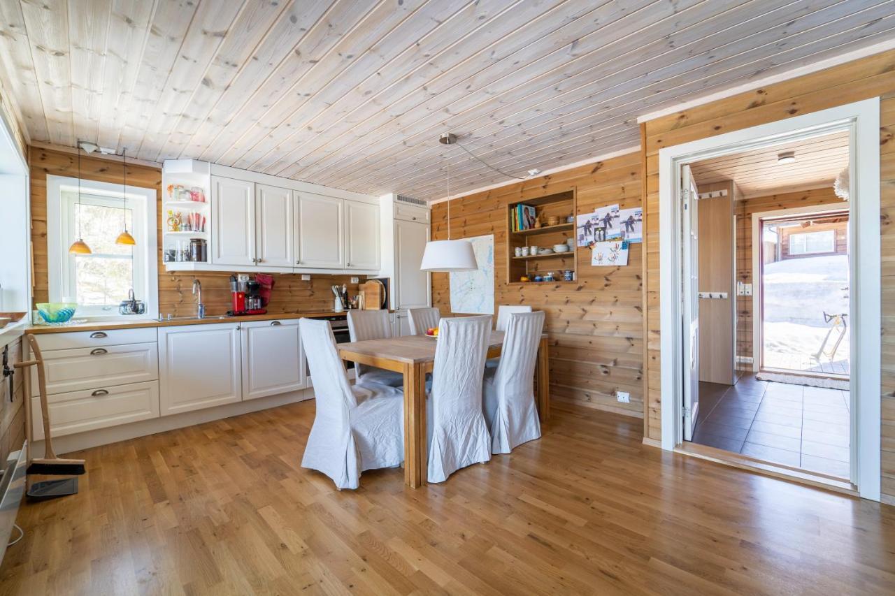 Three-Bedroom Holiday Cottage Tjorhom Eksteriør billede