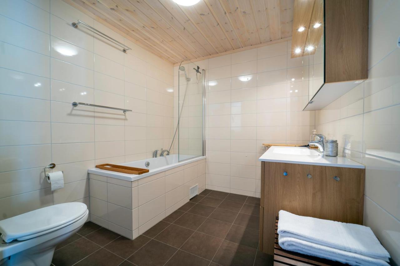 Three-Bedroom Holiday Cottage Tjorhom Eksteriør billede